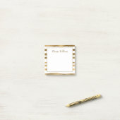 Gold Stripes Monogram Naam Post-it® Notes (Op bureau)