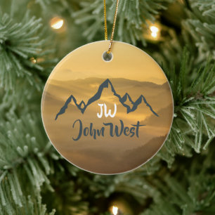 Gold sunrise personalizable mountains monogram keramisch ornament