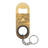 Gold sunrise personalizable mountains monogram mini flessenopener (Achterkant)