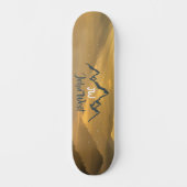 Gold sunrise personalizable mountains monogram persoonlijk skateboard (Voorkant)