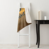 Gold sunrise personalizable mountains monogram sherpa deken (In situ)