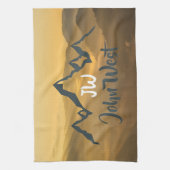 Gold sunrise personalizable mountains monogram theedoek (Verticaal)