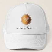 Gold & Tennis Rackets Sport Thema Athletic Name Trucker Pet (Voorkant)