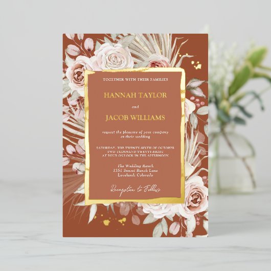 Gold Terracotta Floral Boho Wedding Folie Uitnodiging (Staand Voorkant)