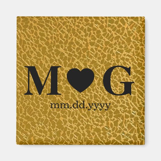Gold Textured Monogram with Heart Magnet for Love (Voorkant)