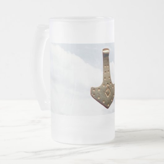 Gold Thor Hammer frosted mok (Voorkant links)