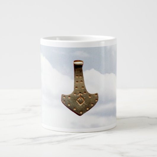 Gold Thor Hammer wolken jumbo mok (Voorkant)