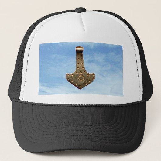 Gold Thor Hammer wolken zwart-wit pet (Voorkant)