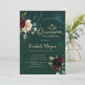 Gold Tiara, Burgundy Flowers Green Quinceañera Kaart (Staand voorkant)