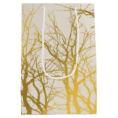 Gold Tree Branches Pattern Beige Background Medium Cadeauzakje (Achterkant)