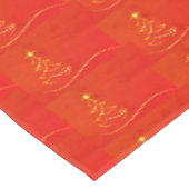 Gold Tree Design Red-kerstballetje Tafelkleed (Gekanteld)