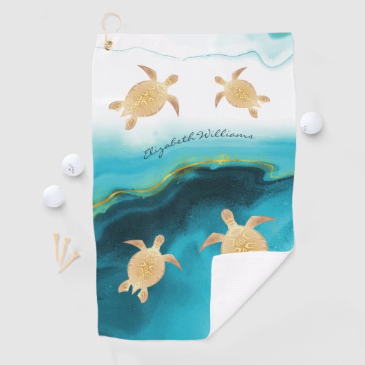 Gold Turtle Blauwgroen Ink Monogram Beach Golfhanddoek (Insitu)