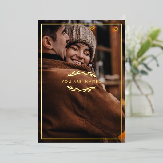 Gold Twigs Black Je bent uitgenodigd voor het foto Folie Uitnodiging (Staand Voorkant)