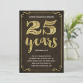 Gold Typografie | Faux Foil 25th Birthday Party Kaart (Staand voorkant)