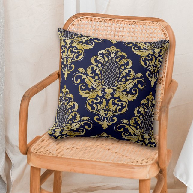 Gold Victoriaans Damask-patroon op blauw Kussen (Creator heeft geüpload)