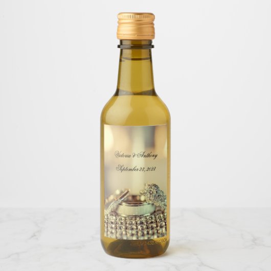 Gold Wedding Elegant Name Date Script Mini Wijn Etiket (Voorkant)