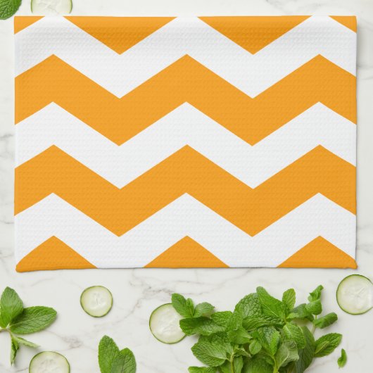 Gold & White Chevron Theedoek (Gevouwen)