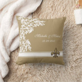 Gold White Fleur de Lis Keepomwille Pillow Kussen (Deken)