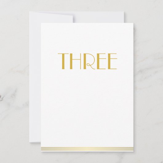 Gold White Great Gatsby Wedding Table Kaarten drie (Voorkant)