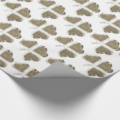 Gold White Shamrock Clover Pattern Ierland Cadeaupapier (Hoek)