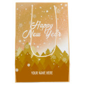 Gold White Snow Peaceful Forest kerst Nieuwjaar Medium Cadeauzakje (Achterkant)