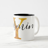 Gold 'Y'-monogram met persoonlijke naam Tweekleurige Koffiemok (Voorkant rechts)