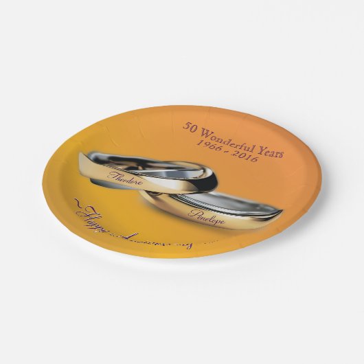 Golden 50th Wedding Rings Jubileum Wegwerpbaar Papieren Bordje (Gekanteld)