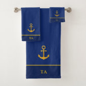 Golden Anchor & Monogram op Navy Blue Bad Handdoek (Insitu)