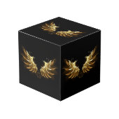 Golden Angel Wings op zwarte achtergrond Kubus (Voorkant hoekig)