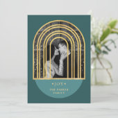 Golden Arch | Diepe groene kerstfoto Feestdagenkaart (Staand voorkant)