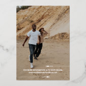 Golden Arrows en Date Photo Weddenschap Gold Folie Uitnodiging (Achterkant)