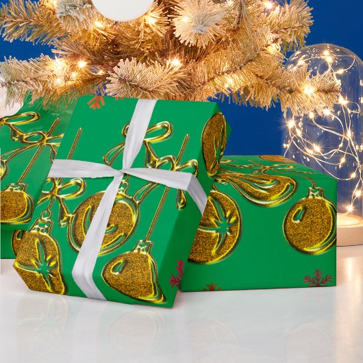 Golden Baubles en Snowflakes Green Kerstmis Cadeaupapier