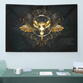 Golden Bird Skull op zwarte achtergrond Spandoek (Beurs)
