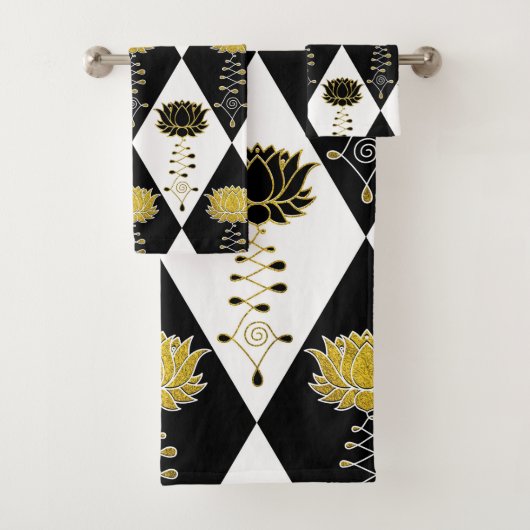 Golden Black en White Lotus Unalome Pattern Bad Handdoek (Insitu)