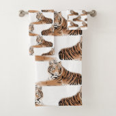 Golden & Black Tiger Animal White Design Bad Handdoek (Insitu)