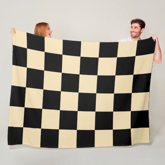 Golden Blonde with Black Square Style Fleece Deken (In situ)