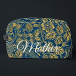 Golden Blue Elegance Toilettasje<br><div class="desc">Small yet surprisingly spacious, this stylish cosmetics bag is designed to keep your makeup, skincare, and beauty essentials neatly organized at home or on the go. Treat yourself or gift someone special by purchasing this durable, travel-friendly cosmetics bag from my Zazzle store and add effortless organization with a touch of...</div>