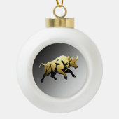 Golden Bull – Strength & Prosperity Emblem Keramische Bal Ornament (Voorkant)