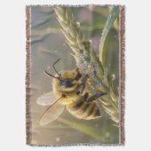 Golden Bumblebee in Bloom Dance.7 Deken (Voorkant Verticaal)