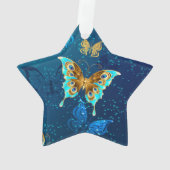 Golden Butterflies op een blauwe achtergrond Ornament (achterkant)