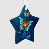 Golden Butterflies op een blauwe achtergrond Ornament (voorkant)