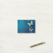 Golden Butterflies op een blauwe achtergrond Post-it® Notes (Op bureau)