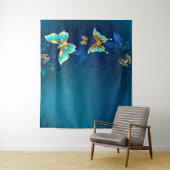 Golden Butterflies op een blauwe achtergrond Wandkleed (In situ)