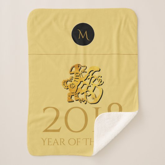 Golden Chinese Dog Papercut 2018 Monogram medium B Sherpa Deken (Voorkant)