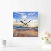 Golden Dawn: Eenzaamheid van het Zee Vierkante Klok (Huis)