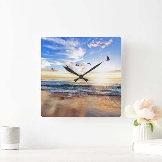 Golden Dawn: Eenzaamheid van het Zee Vierkante Klok (Huis)