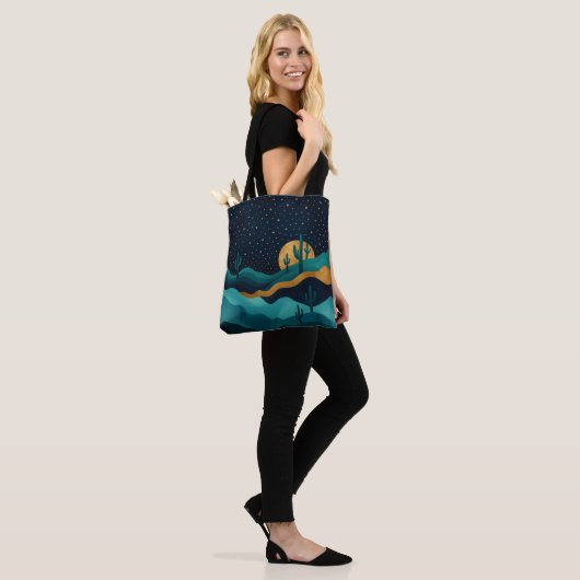 Golden Desert Nightscape - Abstracte Cactus kunst Tote Bag (Op model)