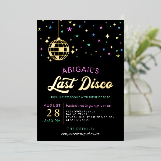 Golden Disco Ball Stars Bachelorette Last Disco Folie Uitnodiging (Staand Voorkant)