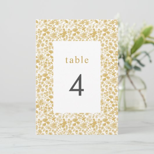 Golden Ditzy Floral Wedding Table Numbers Kaart (Staand voorkant)