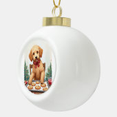 Golden Doodle Decorating Christmas Cookies Keramische Bal Ornament (Rechts)